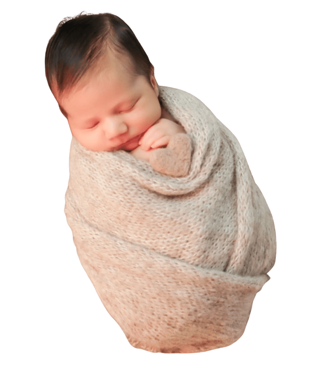 Pasgeboren baby in een zachte wrap
